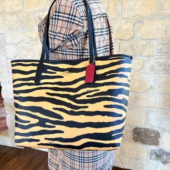 Coach Zebra Print City tote & wallet set brown black NWT - Picture 13 of 15